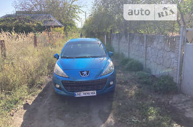Хэтчбек Peugeot 207 2011 в 