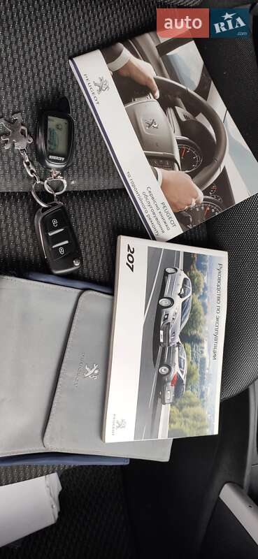 Хетчбек Peugeot 207 2011 в Києві