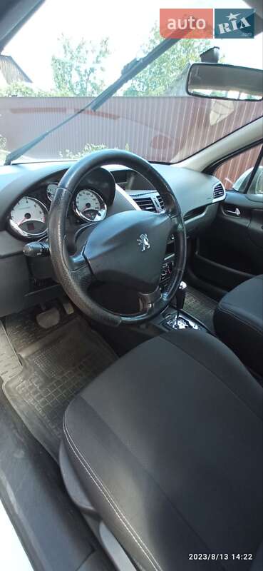 Хэтчбек Peugeot 207 2008 в Буче