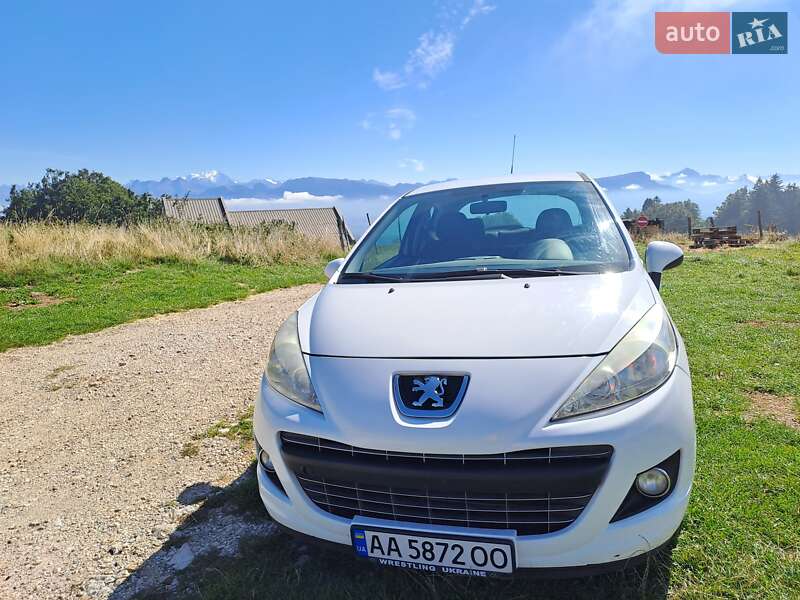 Peugeot 207 2011