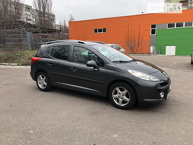 Універсал Peugeot 207 2009 в Рівному