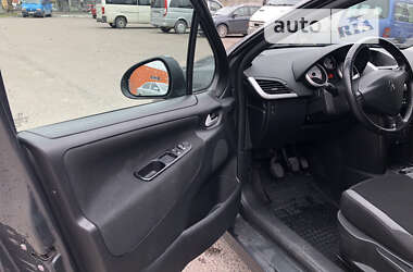 Универсал Peugeot 207 2009 в Ровно