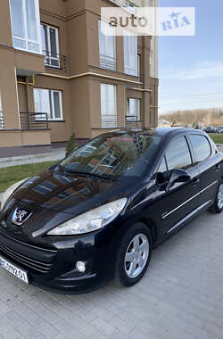 Хэтчбек Peugeot 207 2010 в Львове