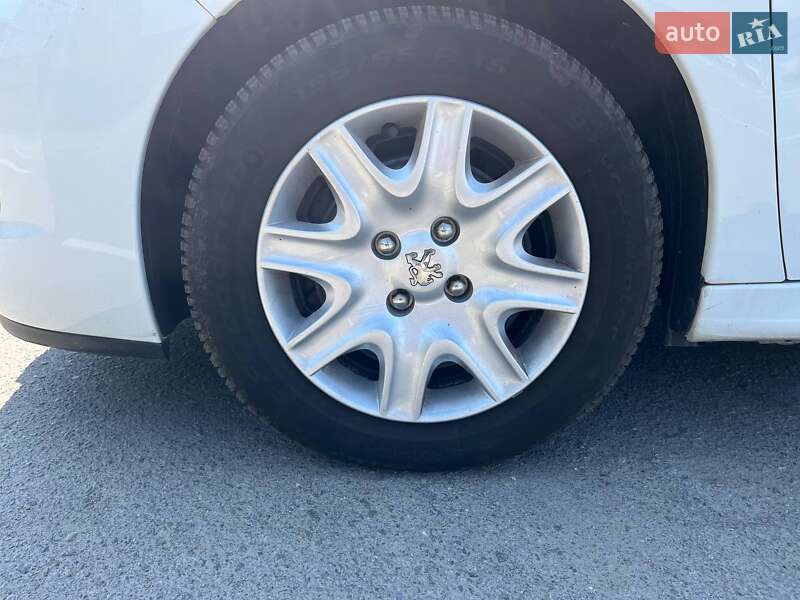 Універсал Peugeot 207 2010 в Вінниці