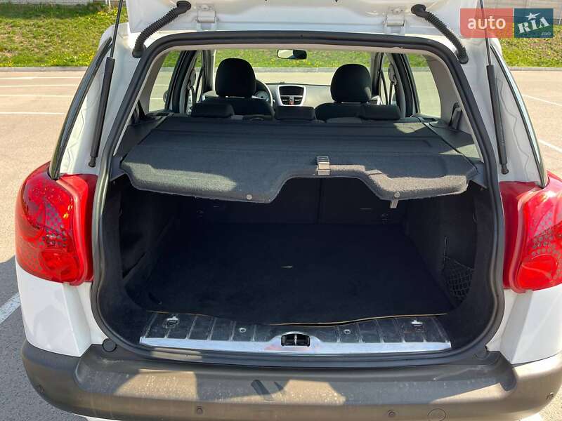 Універсал Peugeot 207 2010 в Вінниці