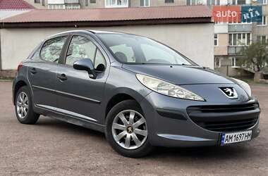 Хэтчбек Peugeot 207 2008 в Овруче