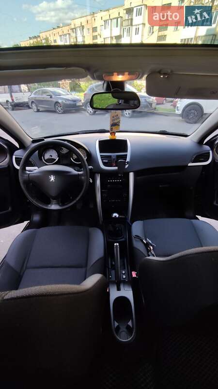 Универсал Peugeot 207 2012 в Тернополе