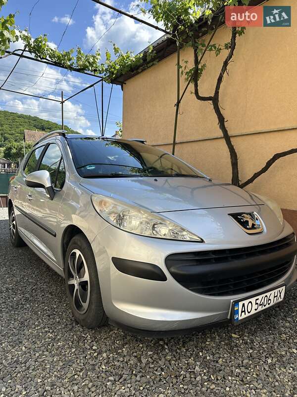 Універсал Peugeot 207 2007 в Ужгороді