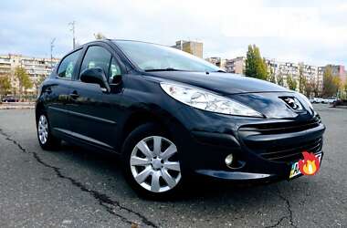 Хэтчбек Peugeot 207 2008 в Киеве