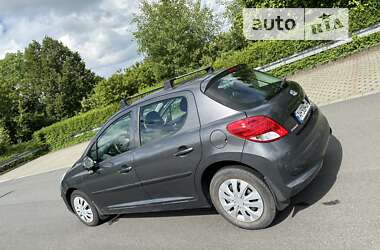 Хетчбек Peugeot 207 2010 в Ірпені