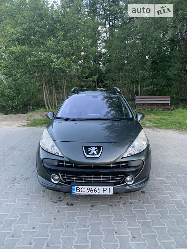 Универсал Peugeot 207 2008 в Бориславе