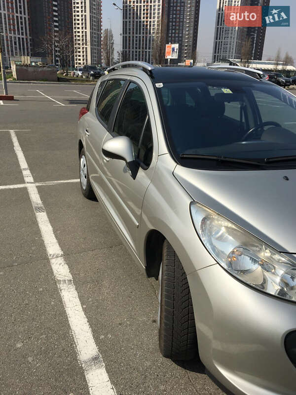Універсал Peugeot 207 2007 в Києві