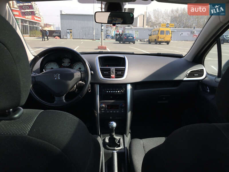Універсал Peugeot 207 2007 в Києві