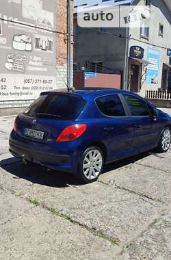 Хэтчбек Peugeot 207 2008 в Новом Роздоле