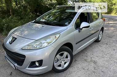 Универсал Peugeot 207 2010 в Львове