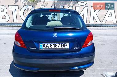 Хэтчбек Peugeot 207 2009 в 