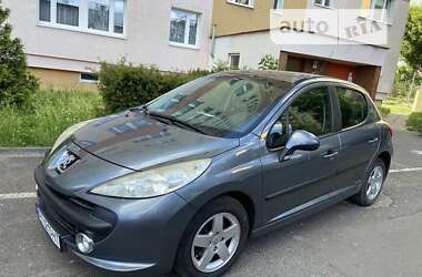 Хэтчбек Peugeot 207 2009 в Киеве