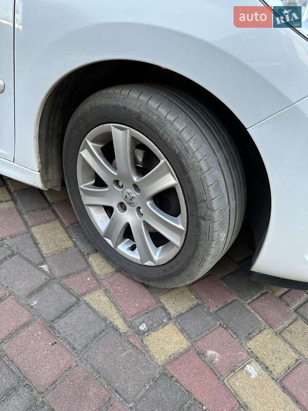 Універсал Peugeot 207 2008 в Дубні