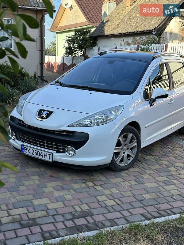 Універсал Peugeot 207 2008 в Дубні