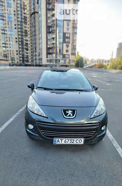 Хэтчбек Peugeot 207 2010 в Киеве