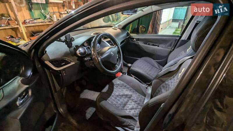 Універсал Peugeot 207 2008 в Городні
