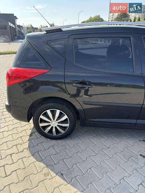 Універсал Peugeot 207 2010 в Дрогобичі