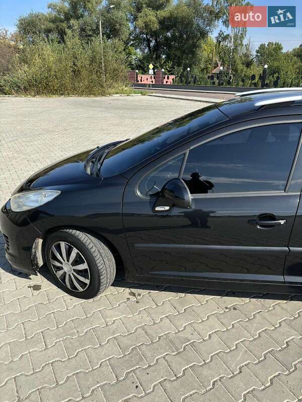 Універсал Peugeot 207 2010 в Дрогобичі