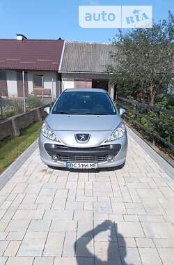 Хэтчбек Peugeot 207 2008 в Львове