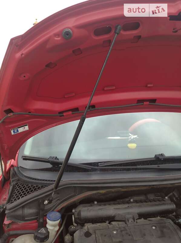 Универсал Peugeot 207 2008 в Яворове