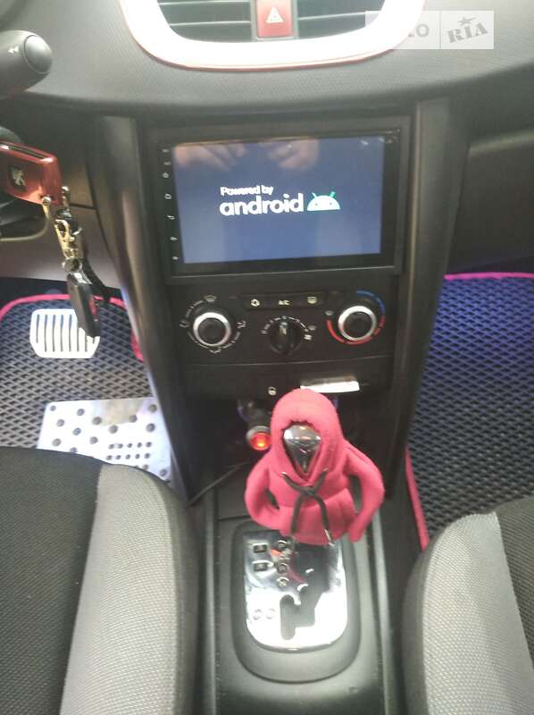 Универсал Peugeot 207 2008 в Яворове