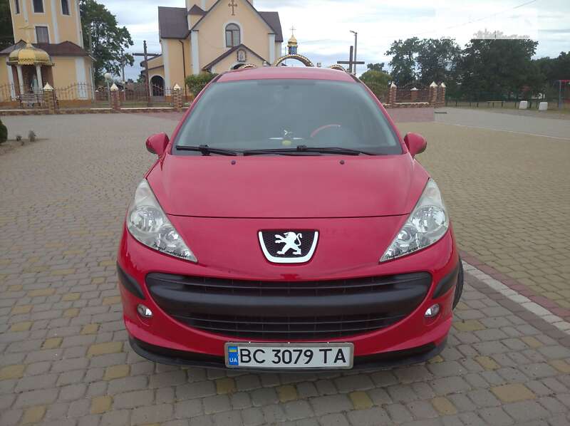 Универсал Peugeot 207 2008 в Яворове