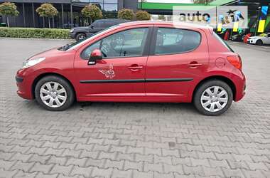 Хэтчбек Peugeot 207 2006 в Киеве