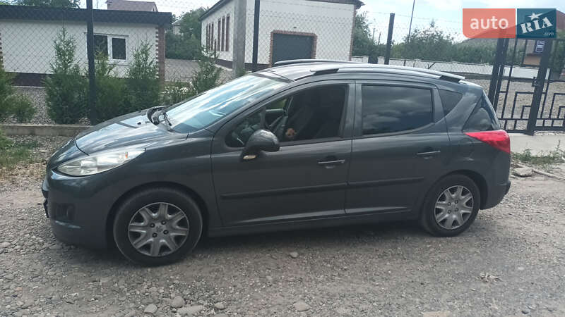 Универсал Peugeot 207 2010 в Харькове