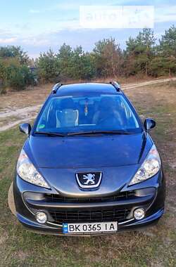 Універсал Peugeot 207 2009 в Вараші