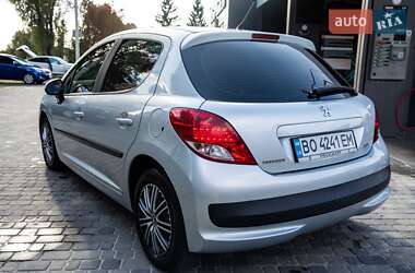 Хэтчбек Peugeot 207 2010 в Тернополе