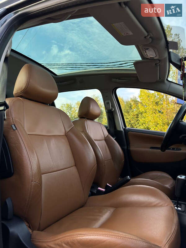 Хэтчбек Peugeot 207 2008 в Шептицькому