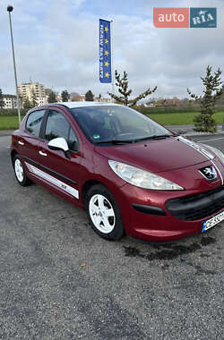 Хэтчбек Peugeot 207 2007 в Черновцах