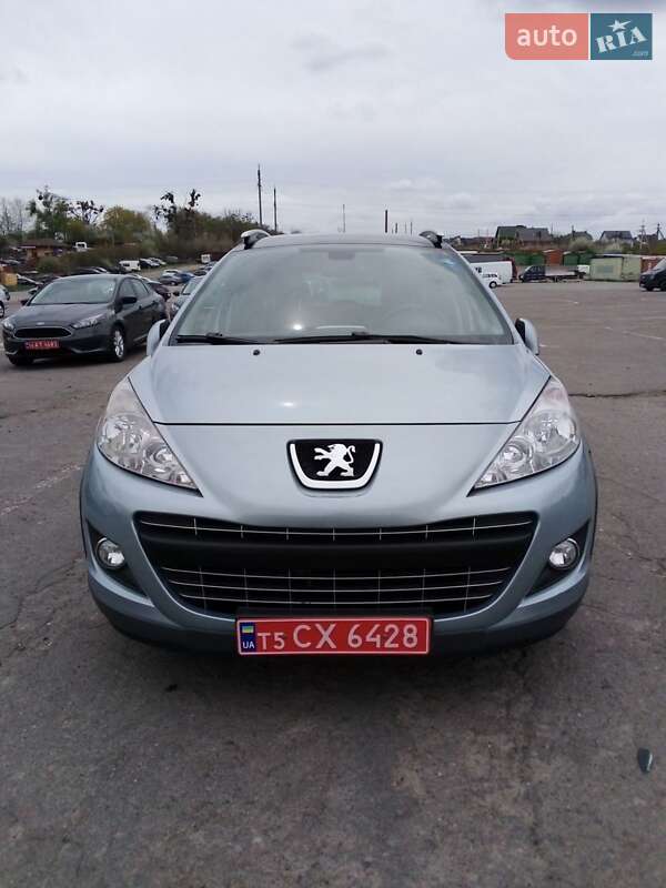 Универсал Peugeot 207 2011 в Киеве