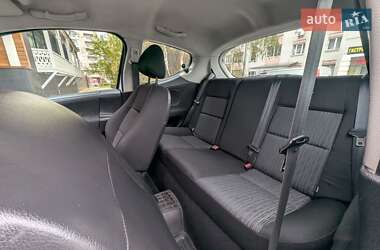 Хэтчбек Peugeot 207 2010 в 