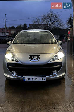 Хэтчбек Peugeot 207 2009 в Ровно