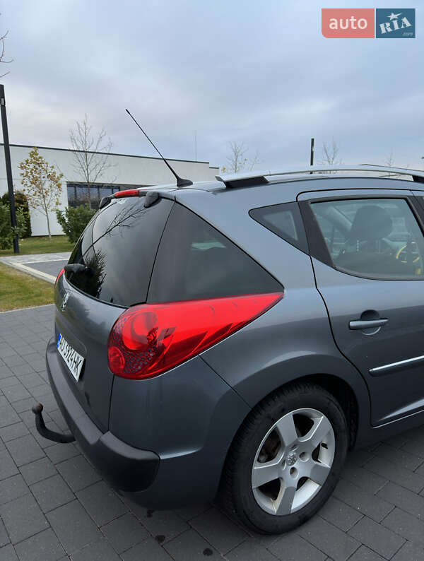 Универсал Peugeot 207 2010 в Мукачево