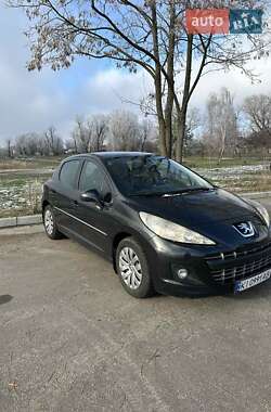 Хэтчбек Peugeot 207 2011 в Киеве