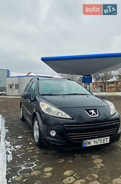 Универсал Peugeot 207 2010 в Костополе