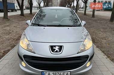 Хетчбек Peugeot 207 2007 в Лисянці