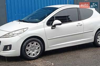 Хетчбек Peugeot 207 2011 в Києві