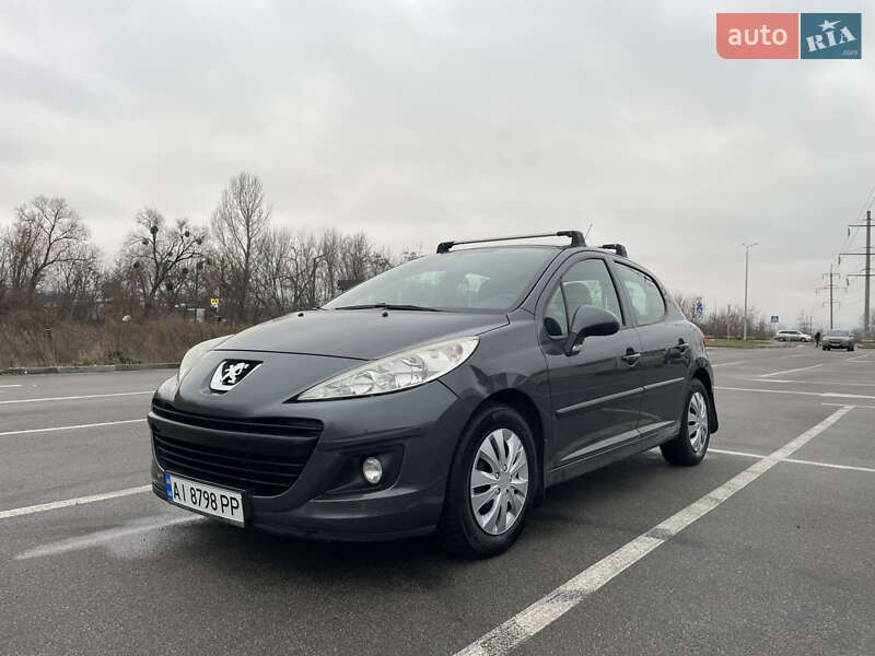 Peugeot 207 2010