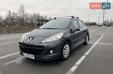 Хетчбек Peugeot 207 2010 в 