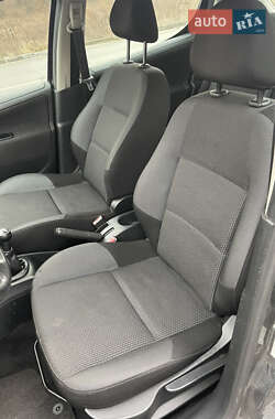 Хетчбек Peugeot 207 2010 в 
