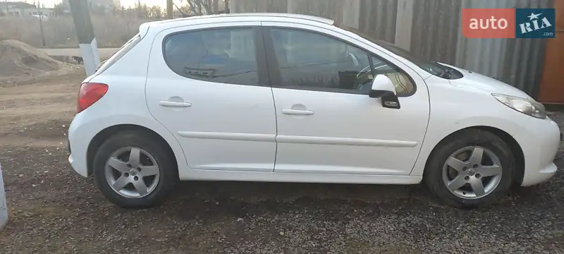Peugeot 207