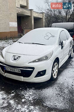 Хетчбек Peugeot 207 2012 в Києві